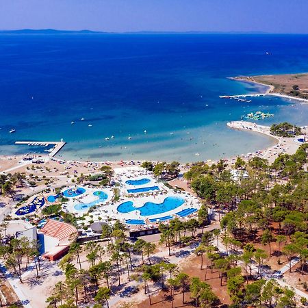 Zaton Holiday Resort Glamping Tents ニン エクステリア 写真