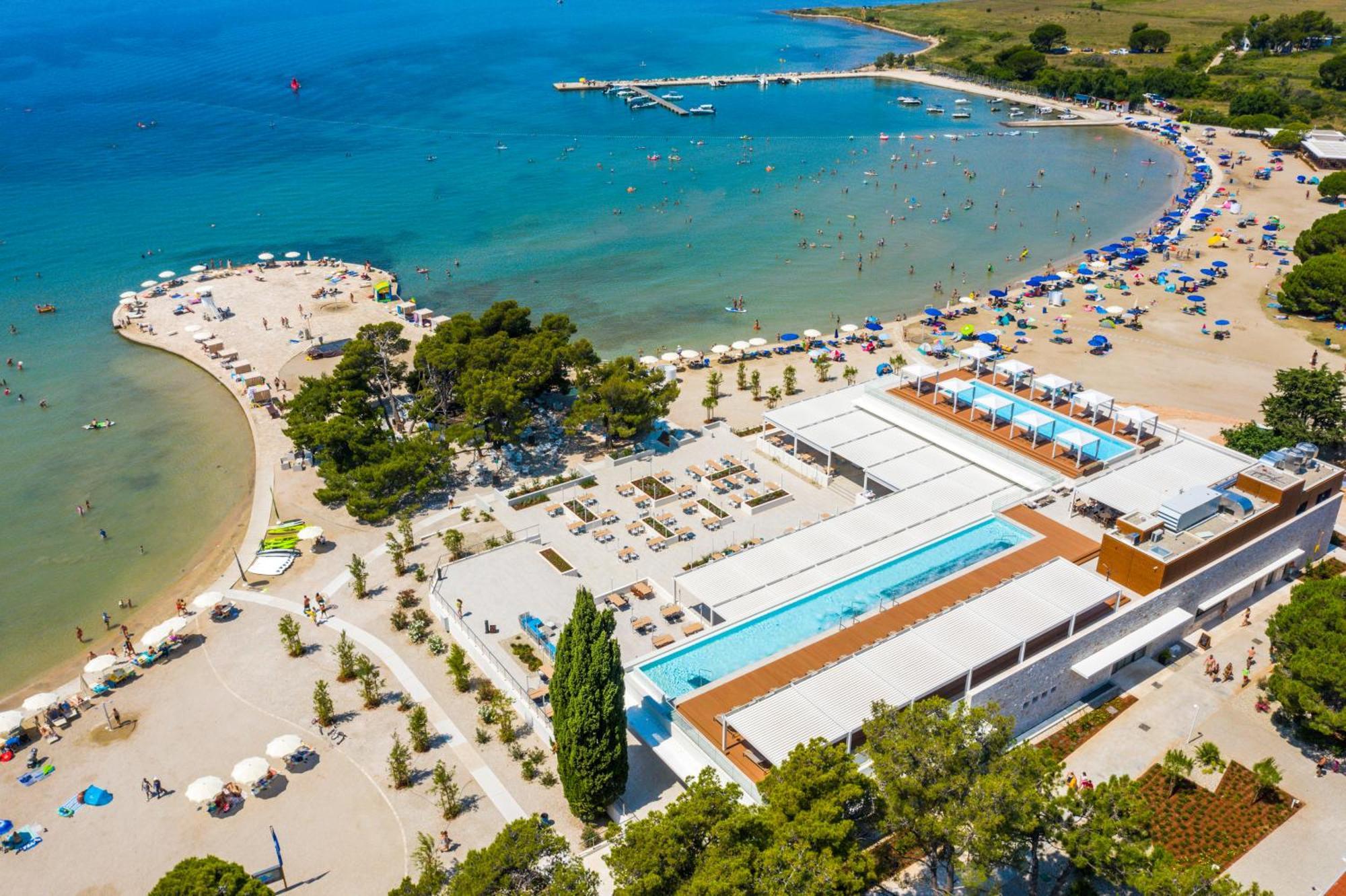Zaton Holiday Resort Glamping Tents ニン エクステリア 写真