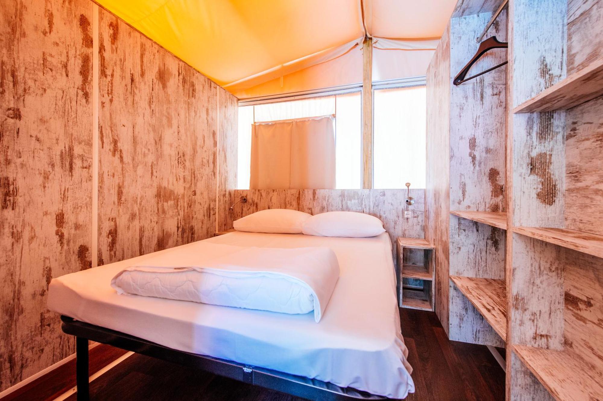 Zaton Holiday Resort Glamping Tents ニン 部屋 写真